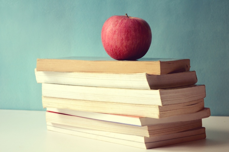 books_apple_hires.jpg books_apple_hires.jpg